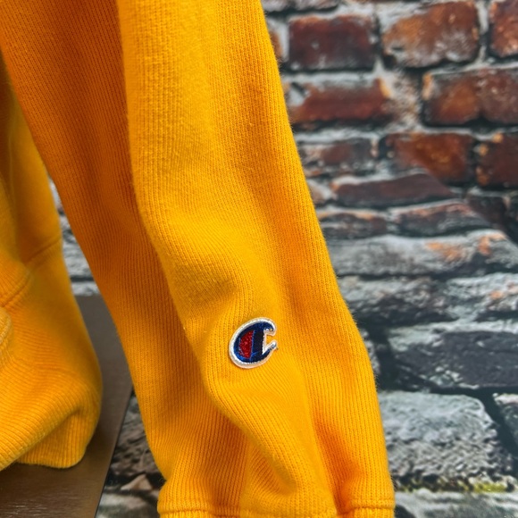Champion Reverse Weave Sweatshirt Mens Medium Yellow Hoodie‎ Blank - Picture 2 of 5